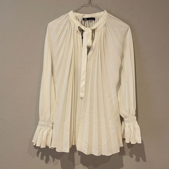 Zara White blouse - Picture 2 of 4